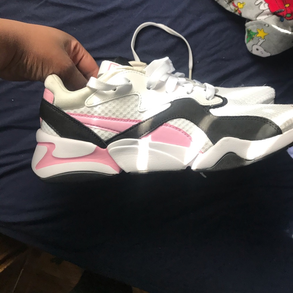 Puma Sneakers
